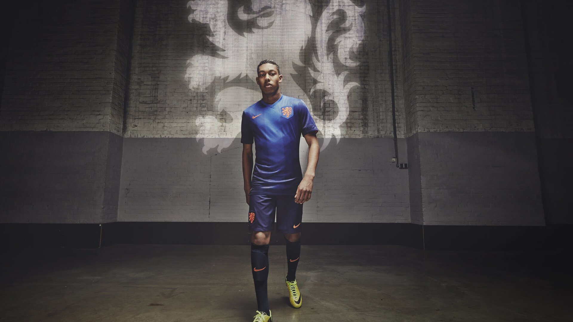 泽林斯基谈世界波_在训练中演练过感谢恰20助攻，泽林斯基技术特点